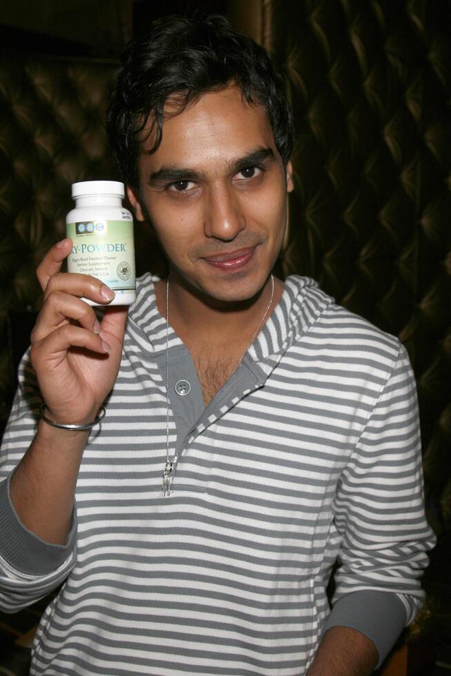 Kunal Nayyar GBK MTV Movie Awards Gifting Suites  Crimson  Opera Los Angeles,  CA May 31, 2008 photo