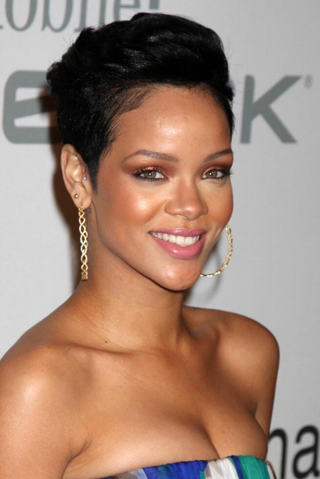 Rihanna  arriving at the Pre-Grammy Party honoring Clive Davis at the Beverly Hilton Hotel in Beverly Hills, CA on  February 7, 2009 photo