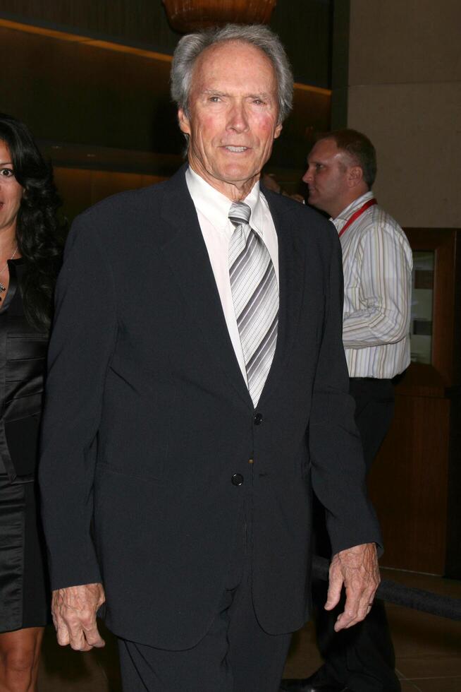 dina clint Eastwood llegando a el hollywood película festival premios gala a el beverly Hilton hotel en beverly sierras, California en octubre 27, 2008 foto