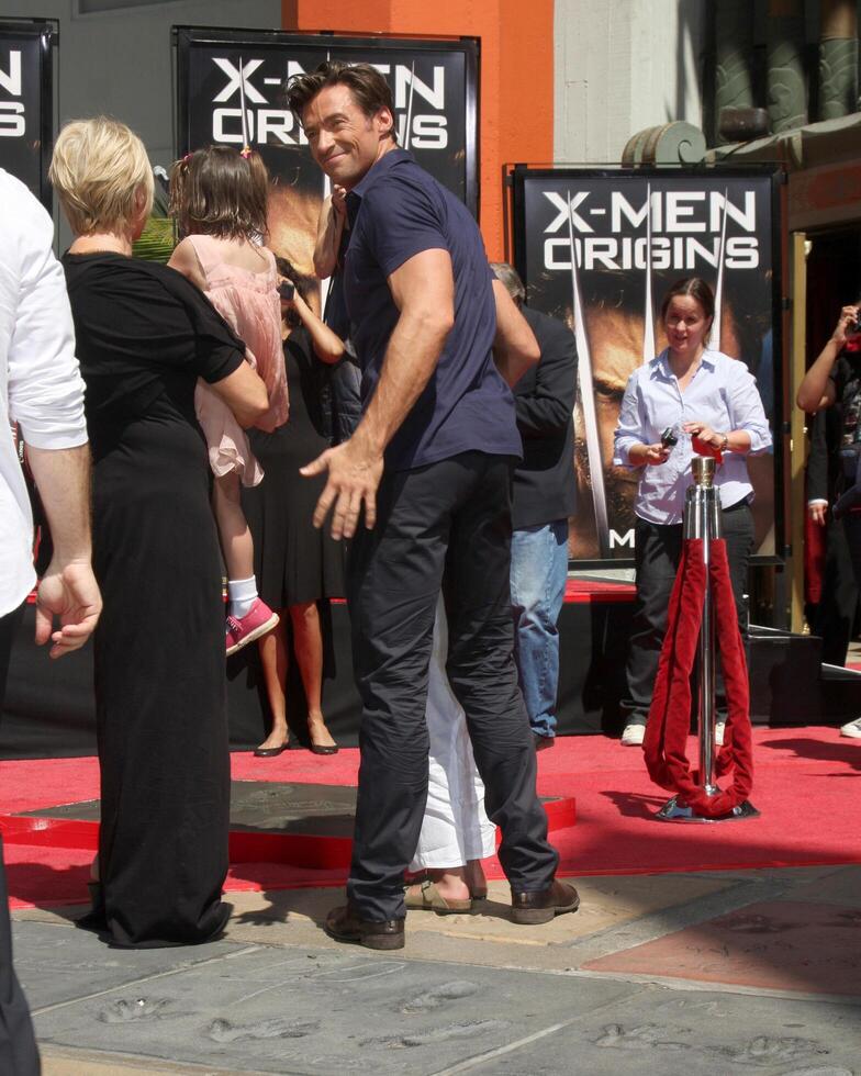 Hugh Jackman  wife DeborraLee Furness  with Daughter Ava  and Son Oscar at the Hugh Jackman Handprint  Footprint Ceremony at Graumans Chinese Theater Forecourt in Los Angeles  California on April 21 2009 photo