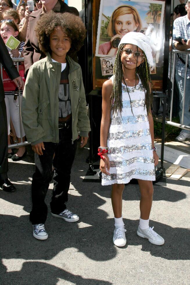 Jaden  Willow Smith arriving at the premiere of Kit Kittredge at The Grove in Los Angeles, CA June 14, 2008 photo