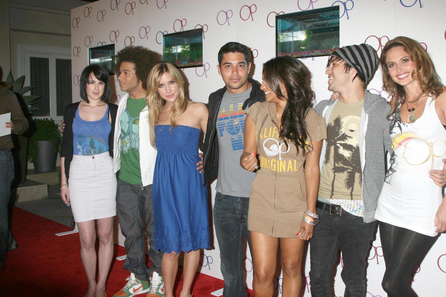 rumero willis, Corbin azul, cristina cavallari, wilmer valderama, christina milian, pete fuiste, y Josefina maran op anuncio Campaña lanzamiento beverly sierras, California junio 3, 2008 foto