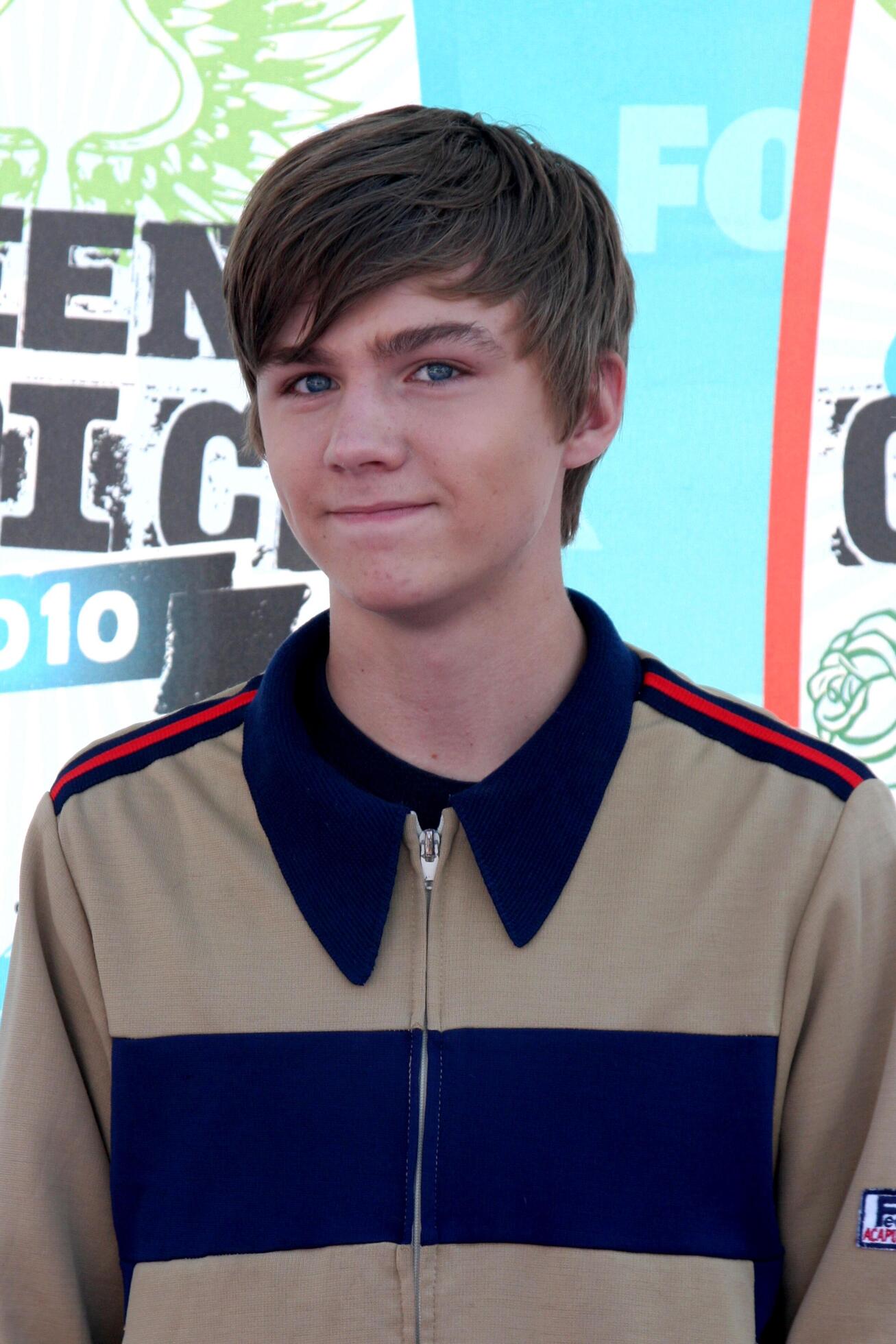 LOS ANGELES - AUGUST 8 Miles Heizer arrivals at the 2010 Teen Choice