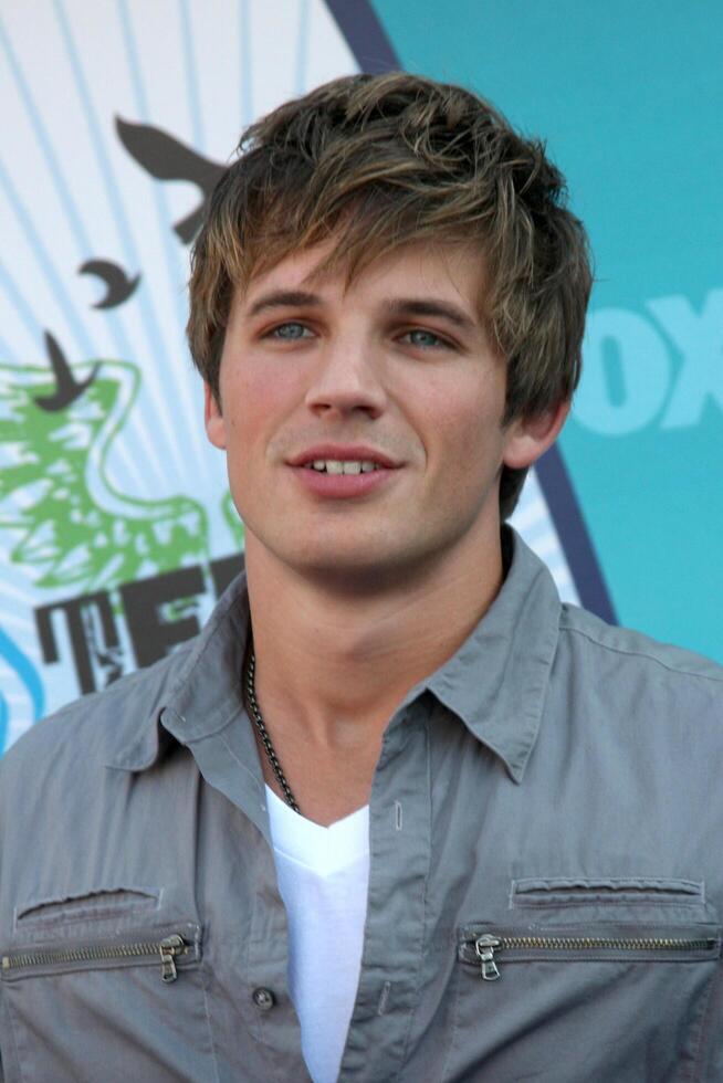 LOS ANGELES - AUGUST 8  Matt Lanter arrivals at the 2010 Teen Choice Awards at Gibson Ampitheater at Universal  on August 8, 2010 in Los Angeles, CA photo
