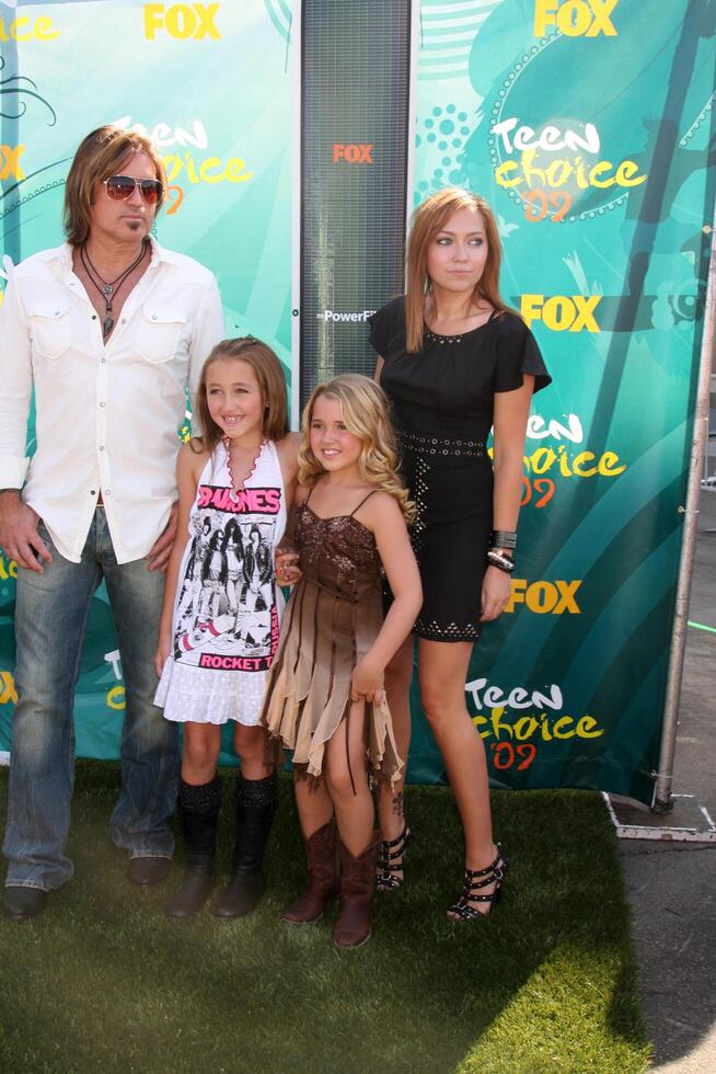Billy Ray Cyrus, Noah Cyrus, Emily Grace and Brande Cyrus arriving  at the Teen Choice Awards 2009 at Gibson Ampitheater at Universal Studios, Los Angeles, CA  on August 9,  2009   2009 photo