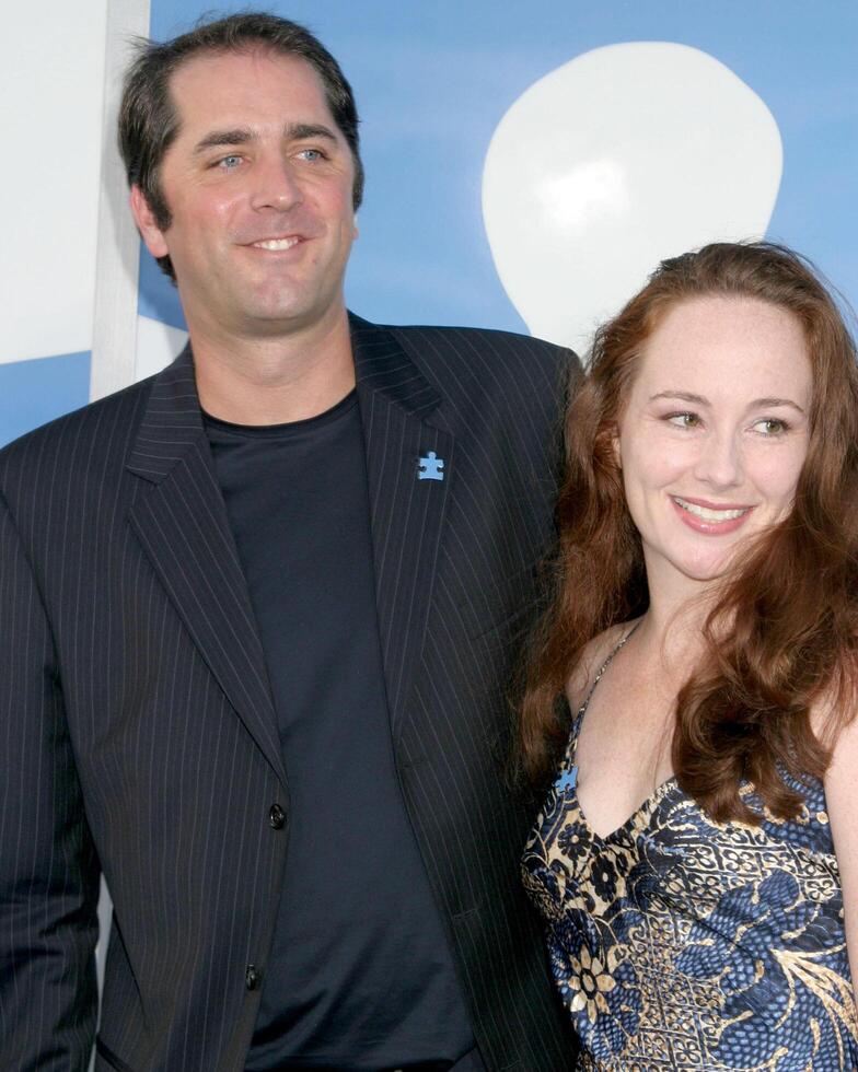 Phil Gordon and date Autism Speaks Concert, featuring Paul Simon  Jerry Seinfeld Kodak Theater Los Angeles, CA September 24, 2005 photo