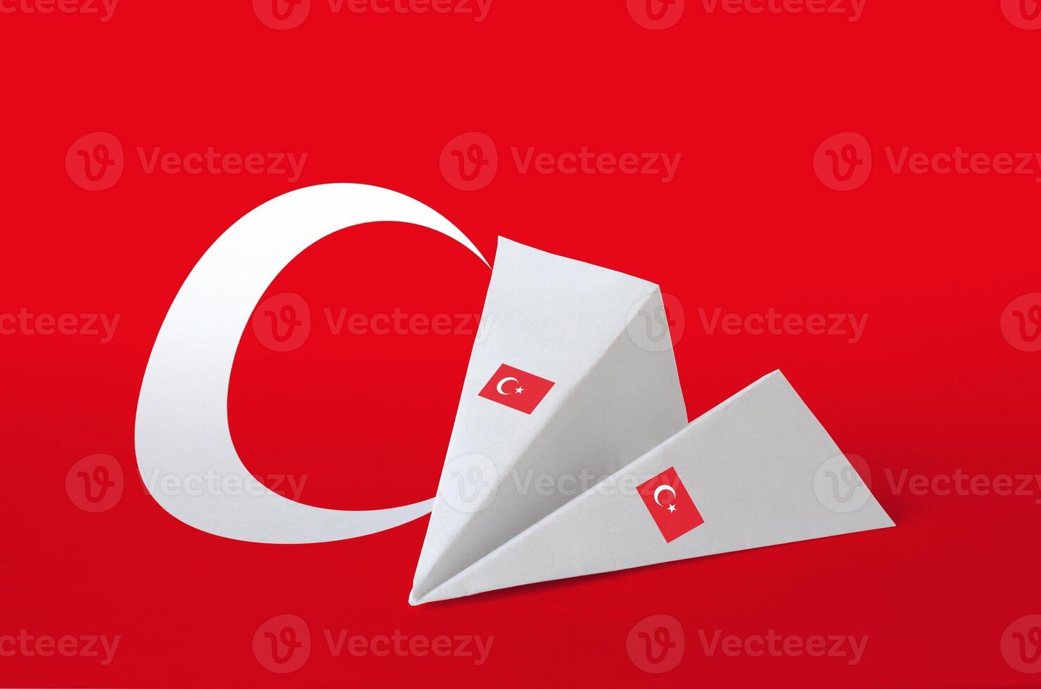 Turquía bandera representado en papel origami avión. hecho a mano letras concepto foto