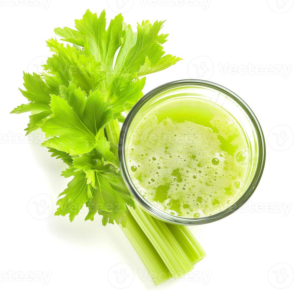 AI generated A glass of celery juice with a stalk of fresh celery top view isolated on a transparent background photo
