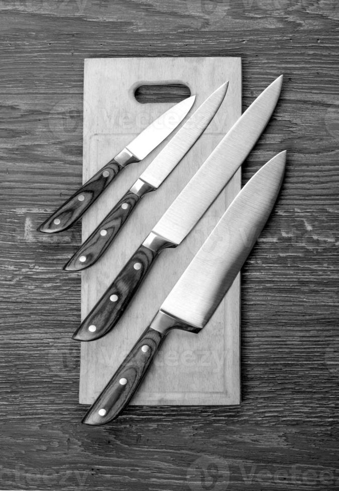 Set of kitchen knifes photo