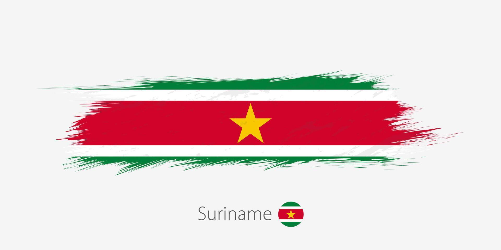 bandera de surinam, grunge resumen cepillo carrera en gris antecedentes. vector