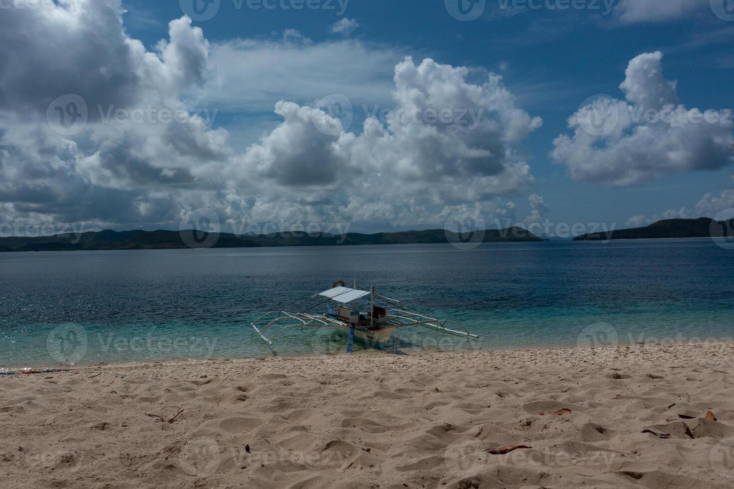 ver de un típico filipino bangka barco foto