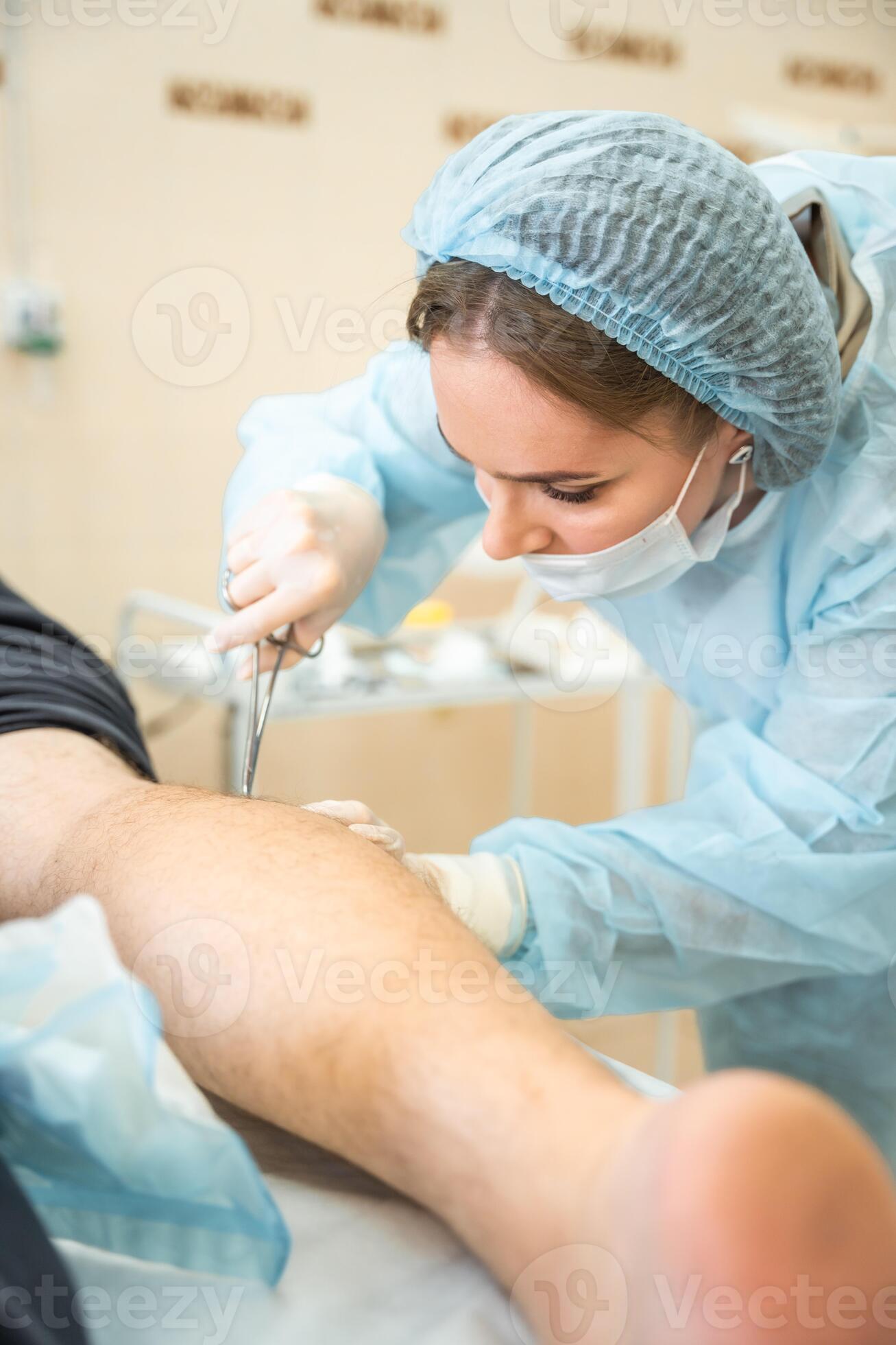 Weeping Wounds: A Dermatologist'S Perspective - zfag4b1