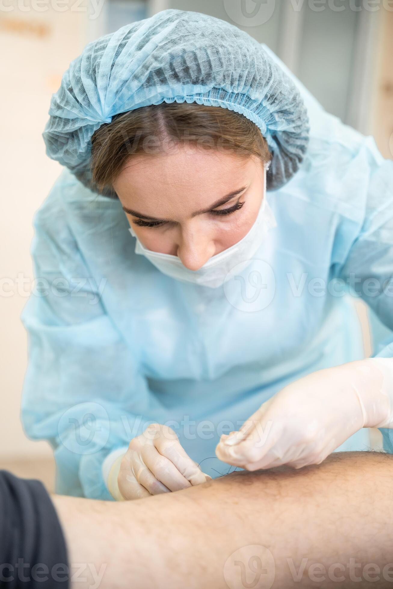 Weeping Wounds: A Dermatologist'S Perspective - xdq8uau