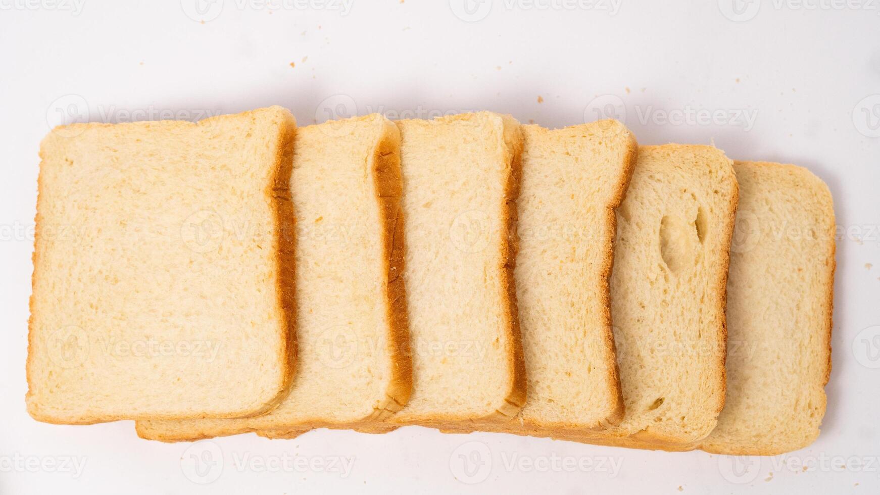 sliced bread isolated on white background with clipping path. photo