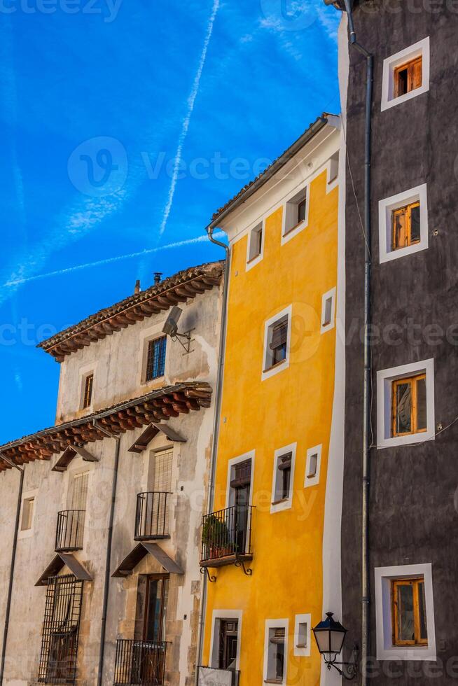 antiguo color casas fachadas en cuenca, central España foto