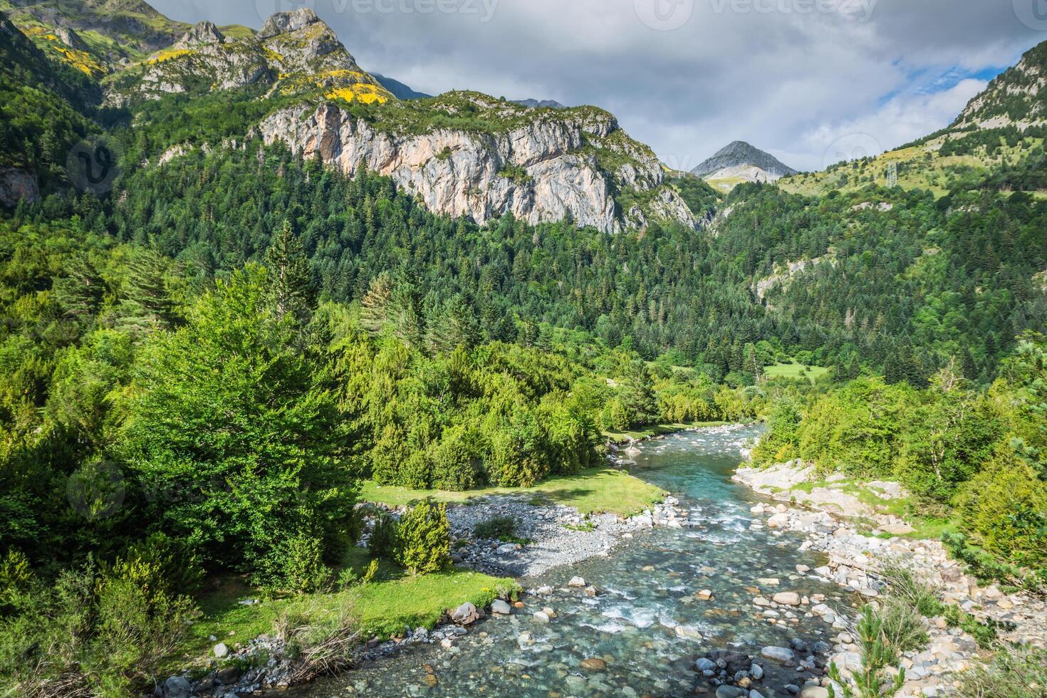 Ordesa y monte perdido nacional parque España foto