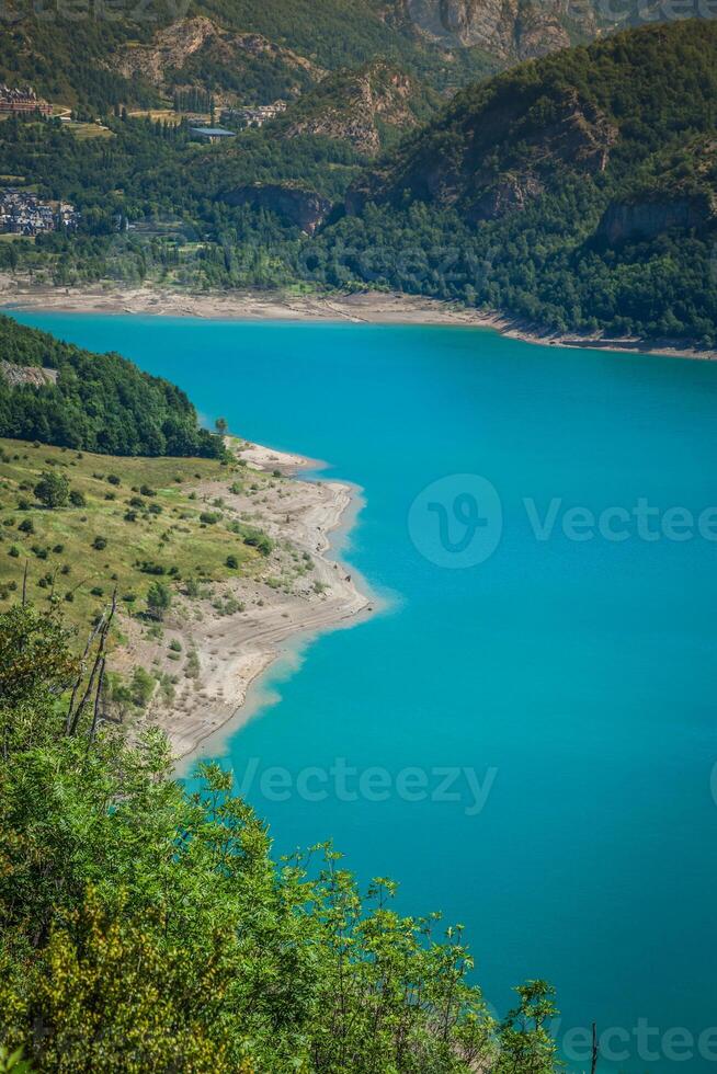 bulbo reservorio, además llamado pantano bubal es un reservorio situado en el Español Pirineos valle Delaware tena huesca foto