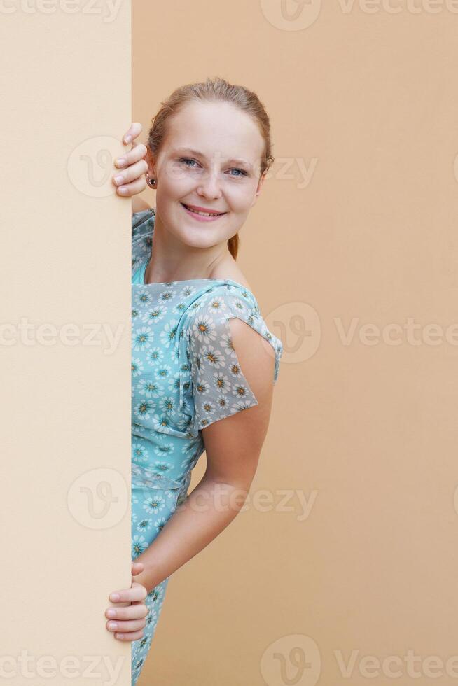 peek around corner photo