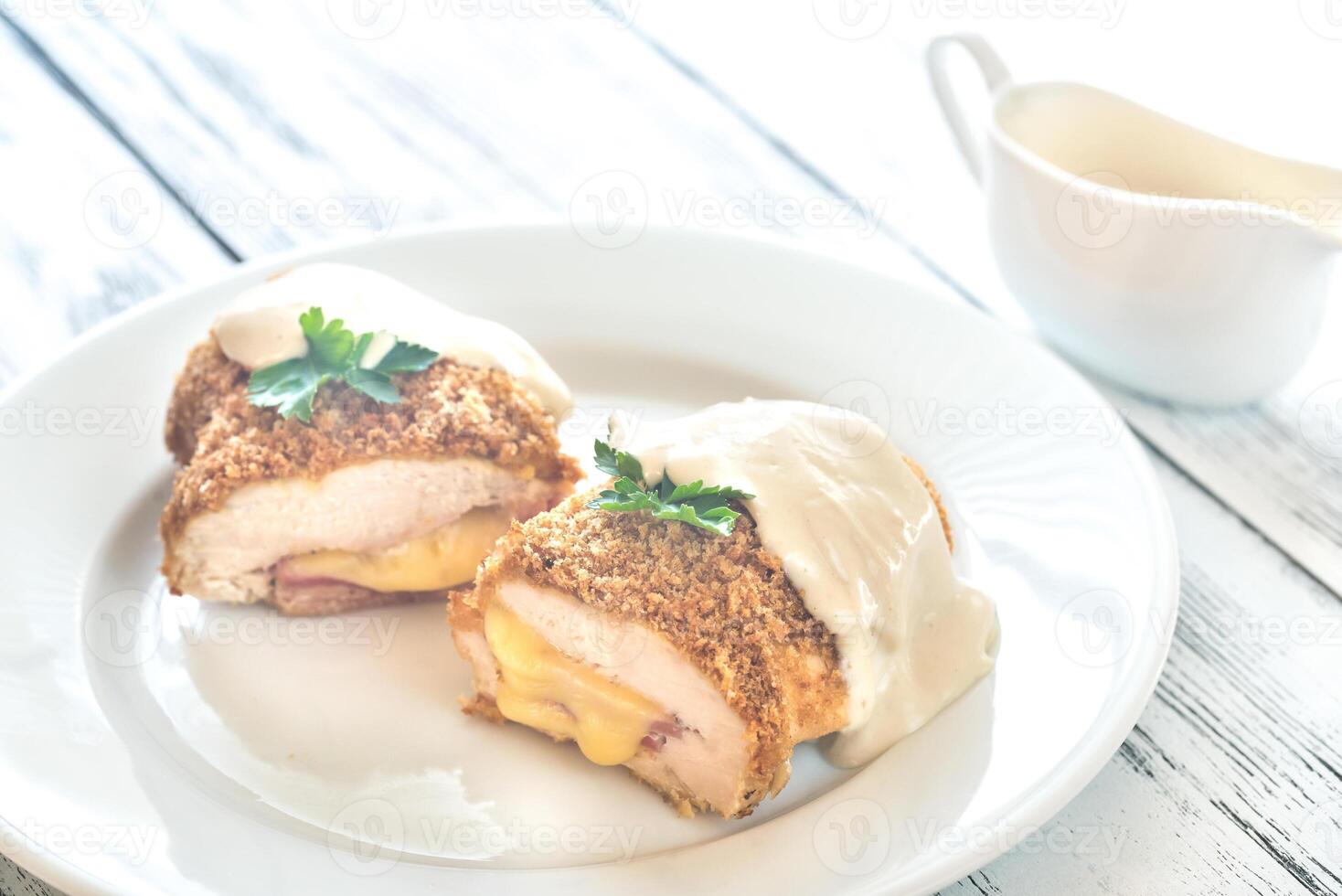 Chicken Cordon bleu photo