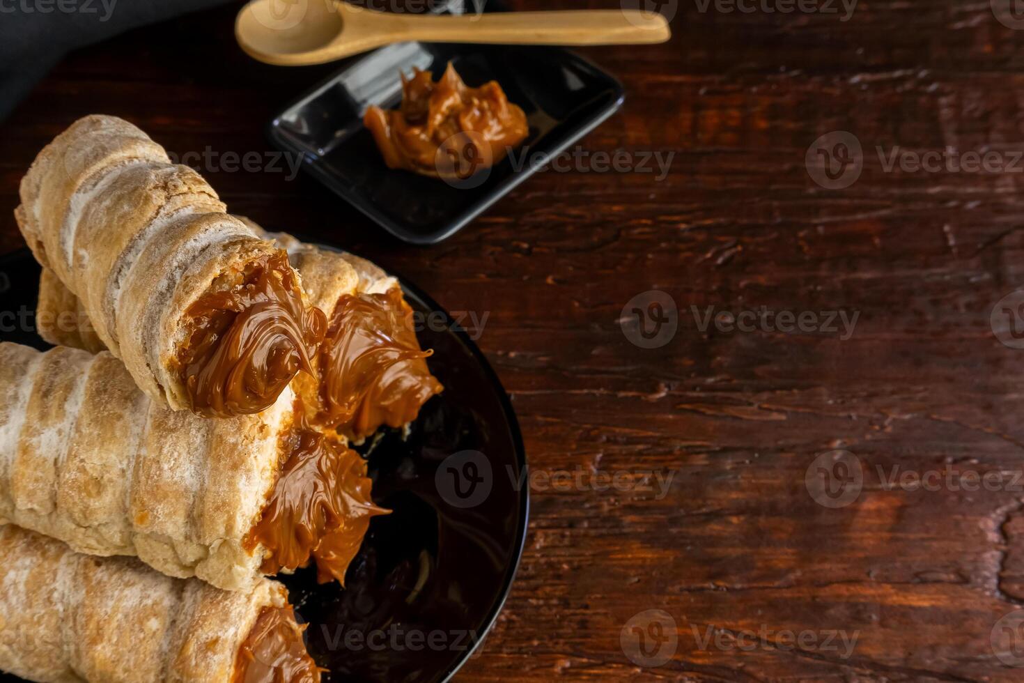 Dulce de leche cannons, typical Argentine dessert. photo