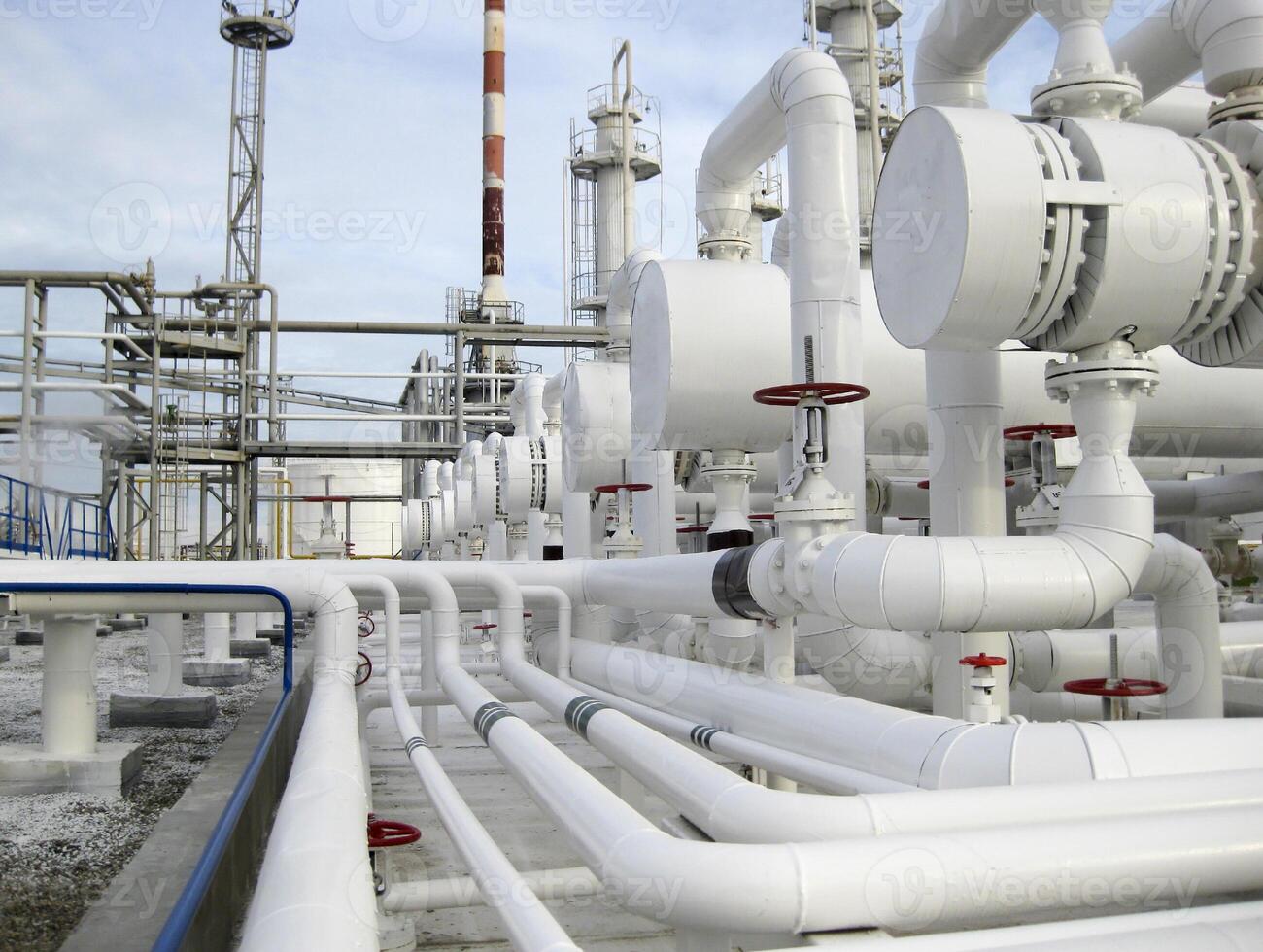 Heat exchangers in a refinery photo