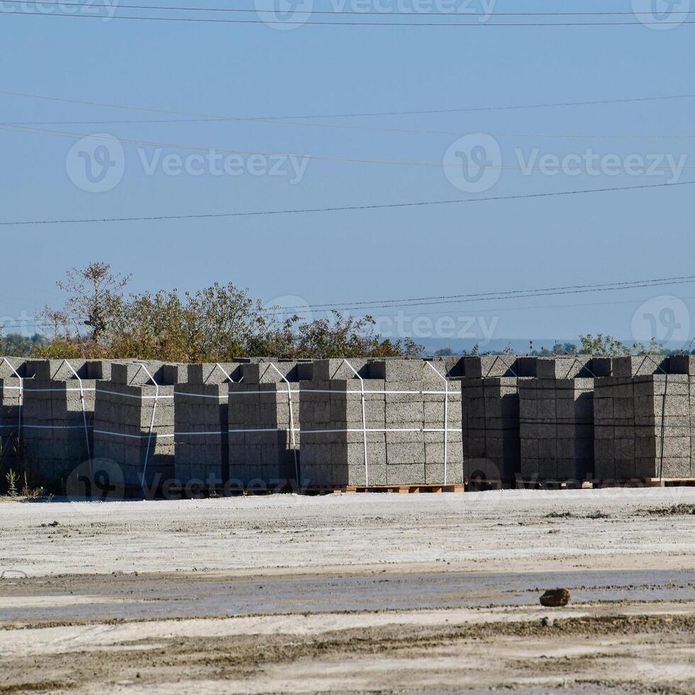 Cinder blocks, which lie in the bays. Storage cinder block photo