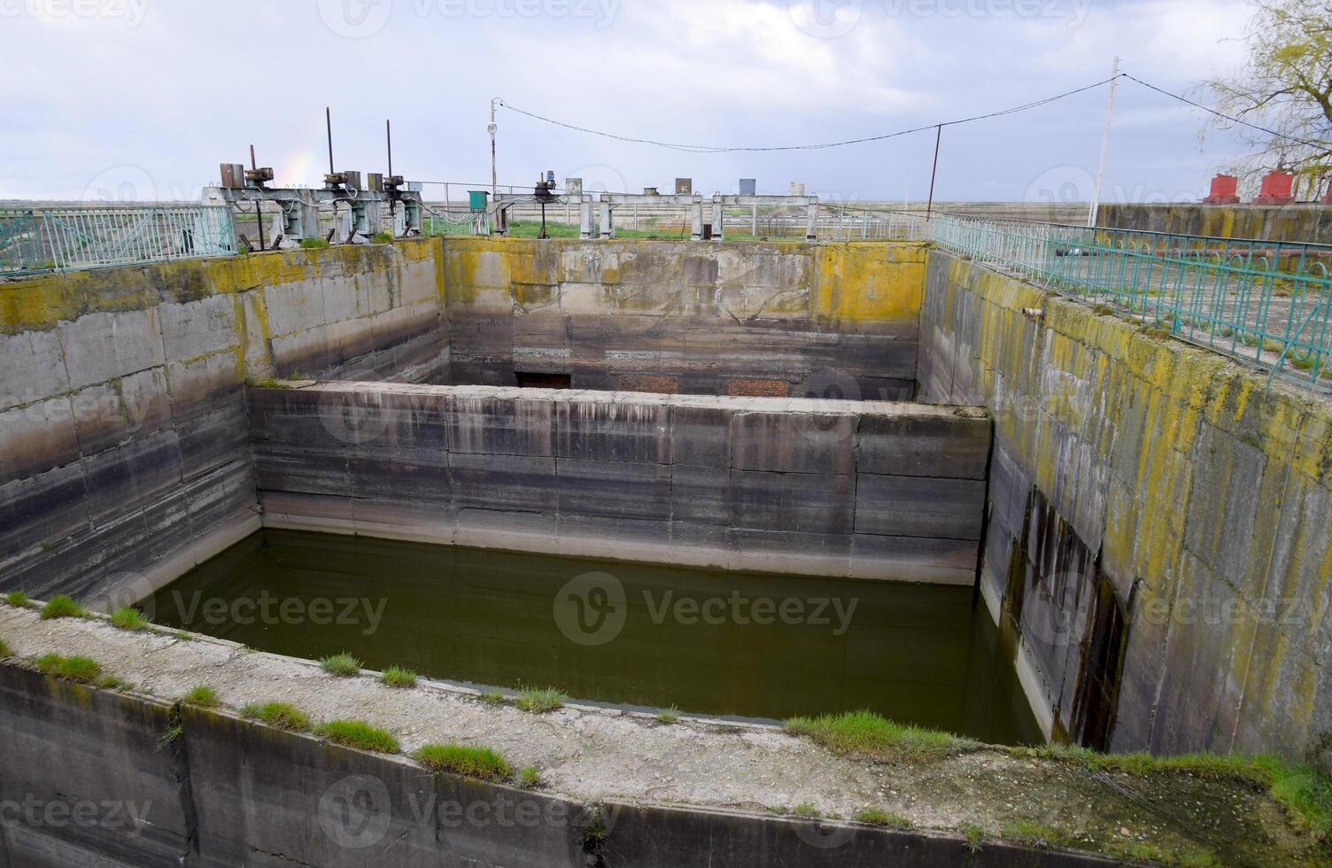 Buffer tanks at the waterway opening gateways photo