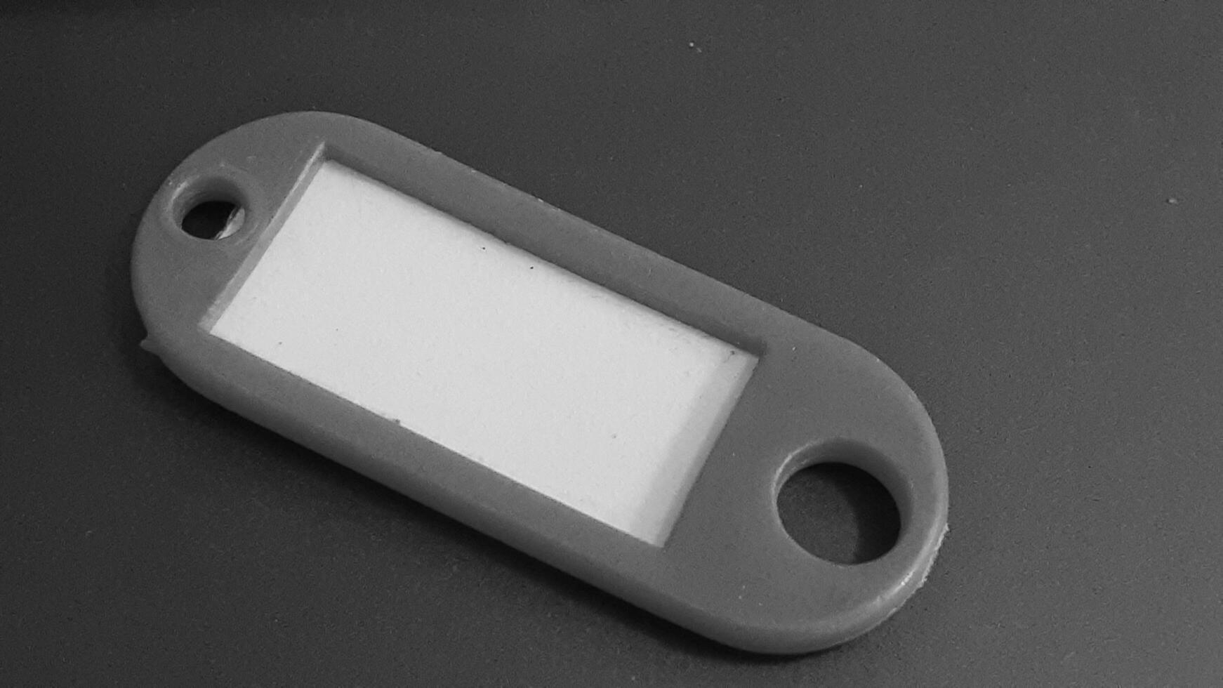 simple key chain image on the table photo
