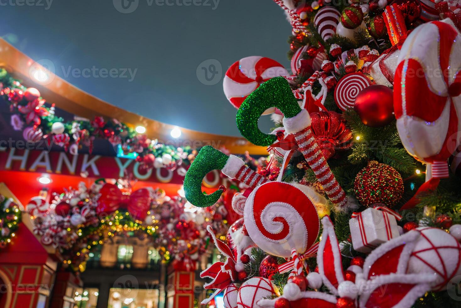 Classic Christmas Decor and a Grateful Signage in London, UK. photo