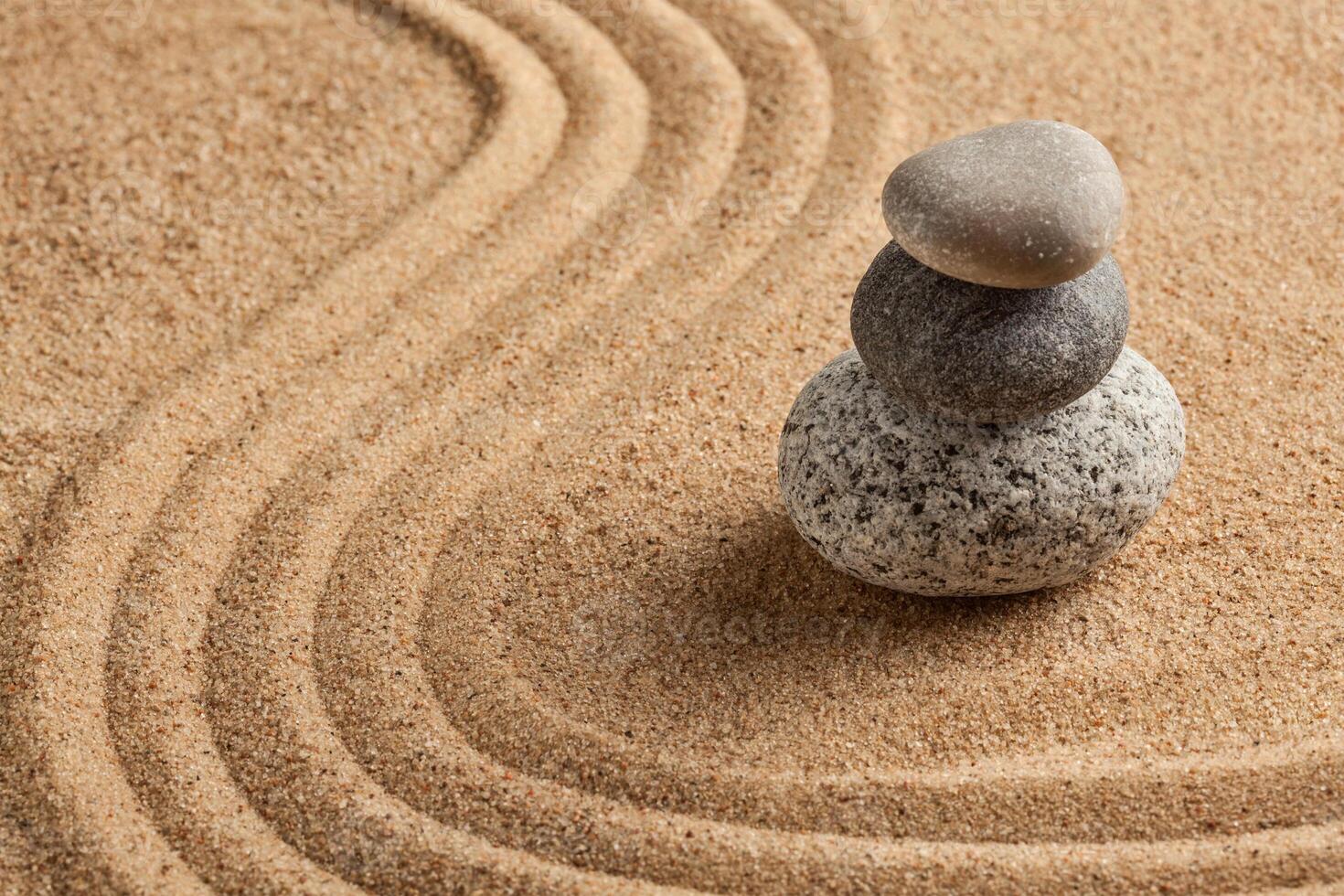 jardín japonés de piedra zen foto