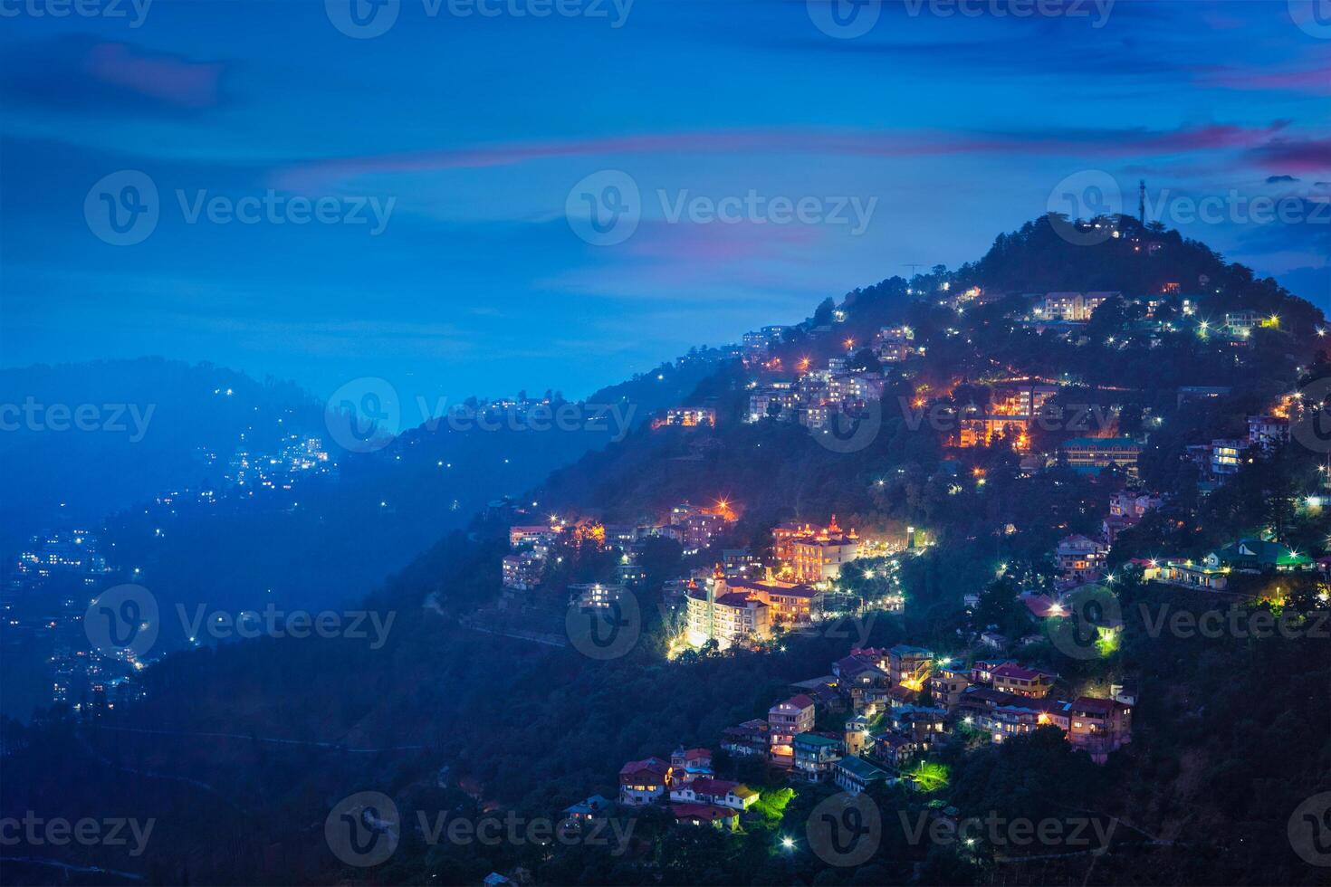 noche ver de shimla ciudad, himachal pradesh, India foto