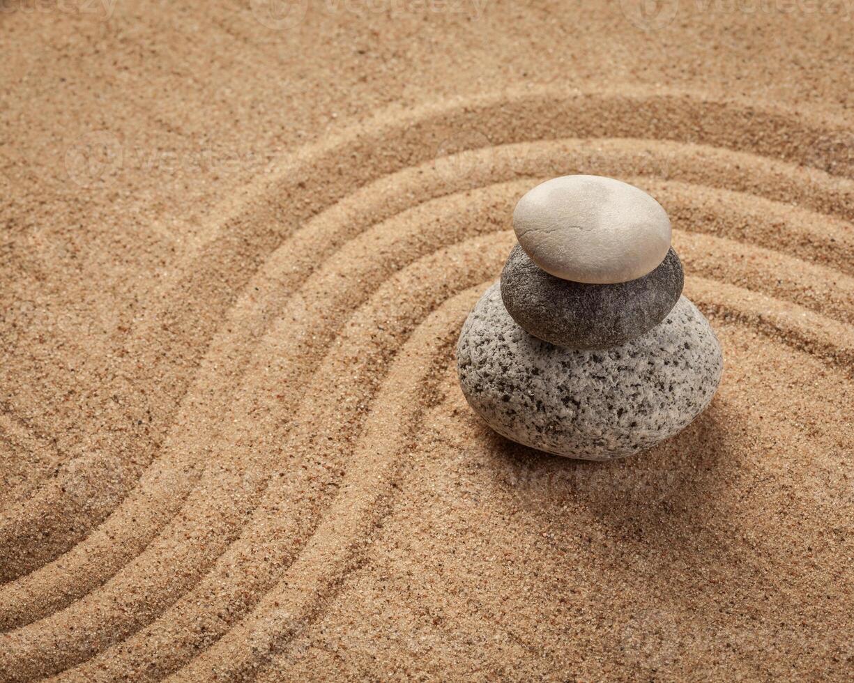 jardín japonés de piedra zen foto