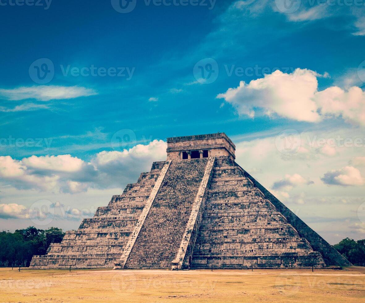 Mayan pyramid in Chichen-Itza, Mexico photo