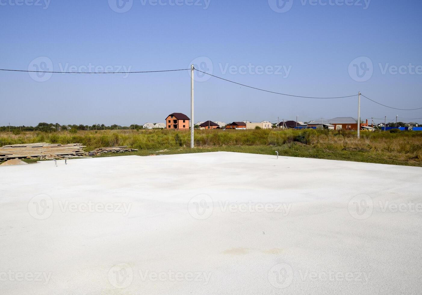 lleno Fundación de el casa y pisos hogar construcción. foto