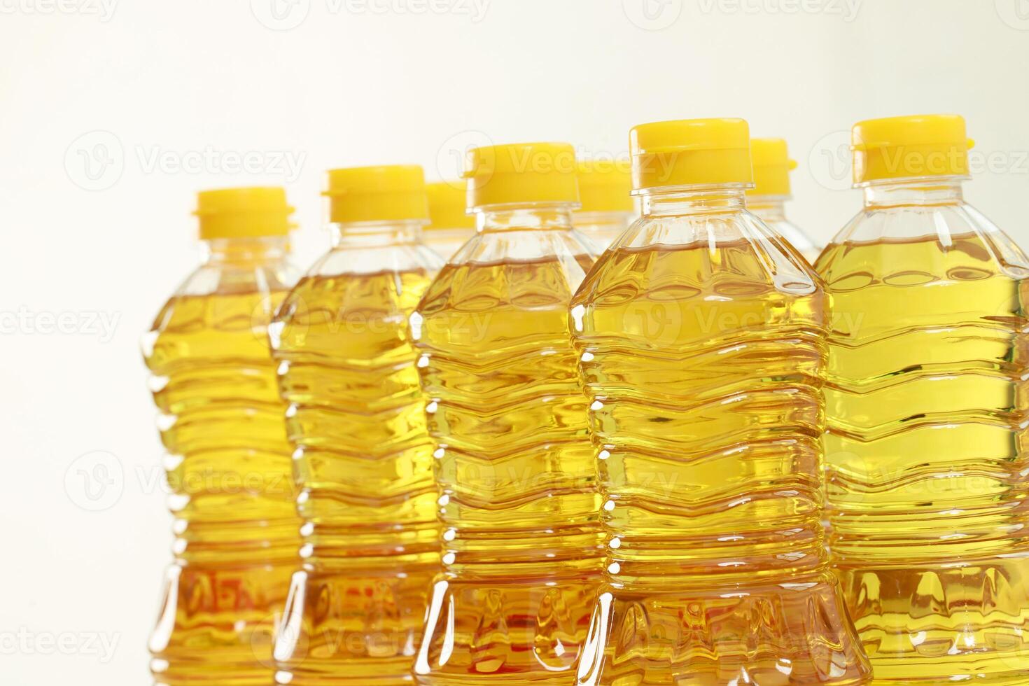 vegetable oil of cook bottle. photo