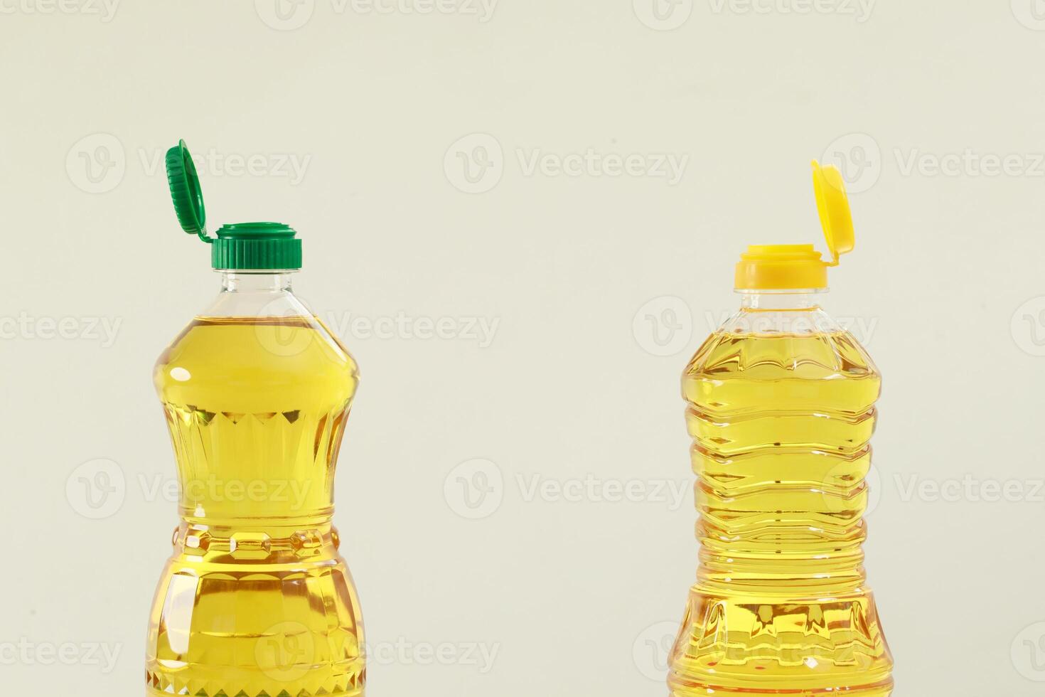 vegetable oil of cook bottle. photo