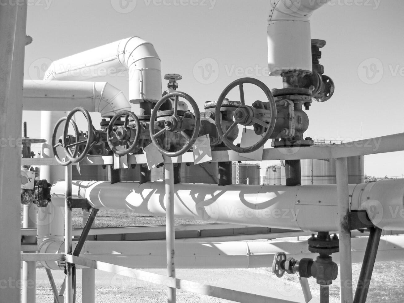 pipelines and latches. Oil refinery. Equipment photo