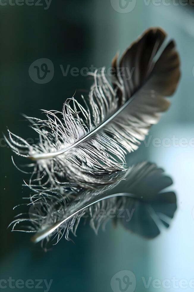 ai generado un cerca arriba de un pluma en un mesa foto