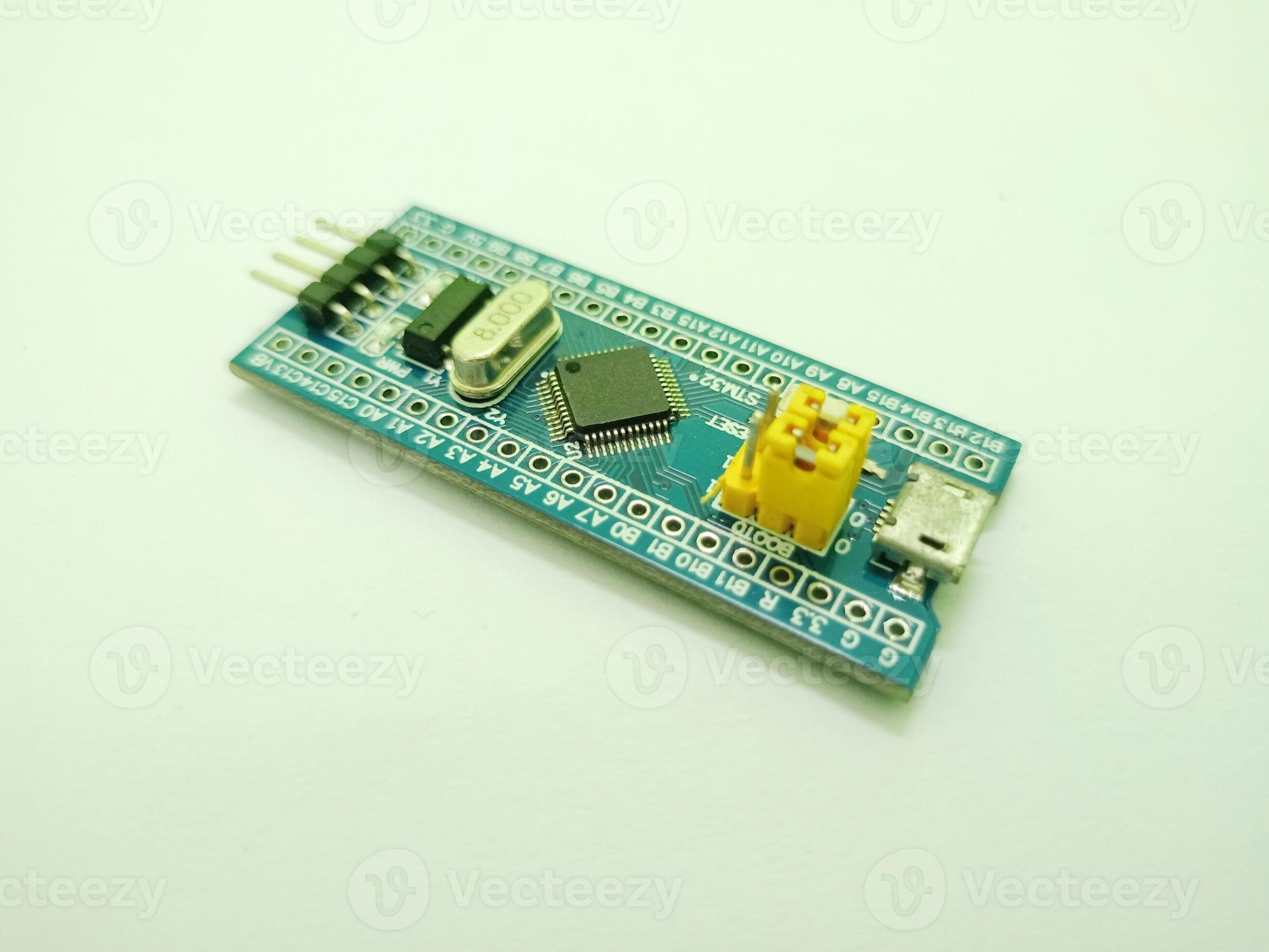 The Arduino Mini integrated control system is equipped with limited ...