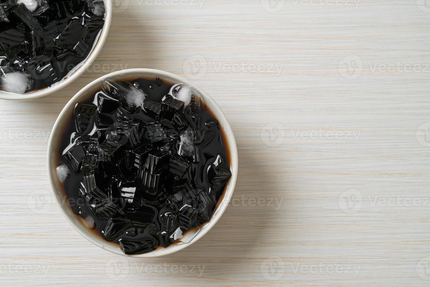 Black grass jelly with ice photo