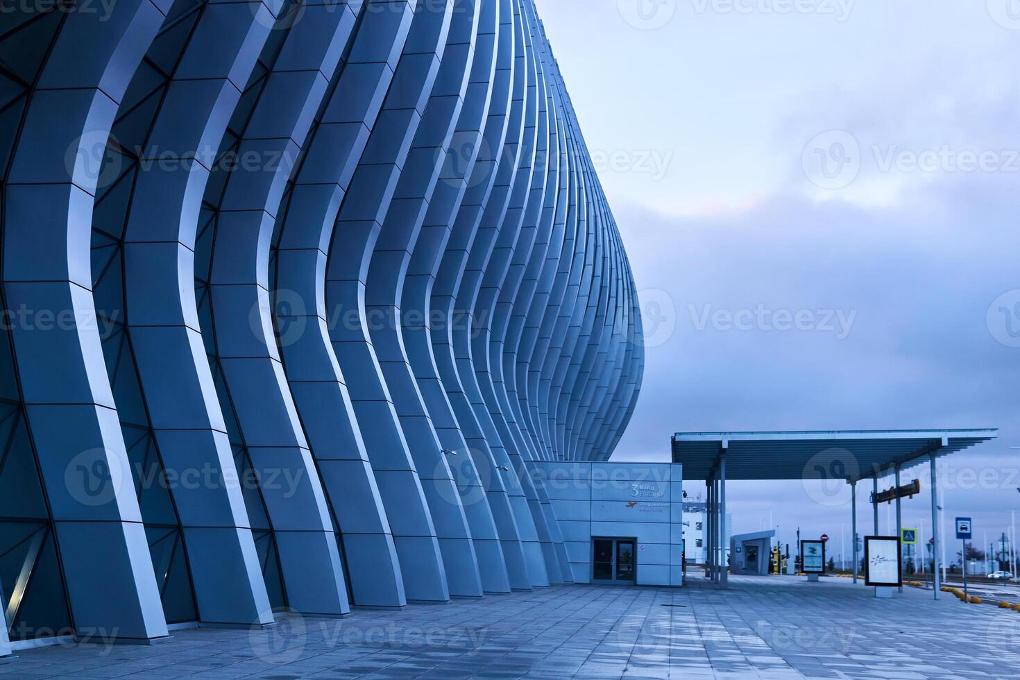 fachada de el terminal de Simferopol internacional aeropuerto foto