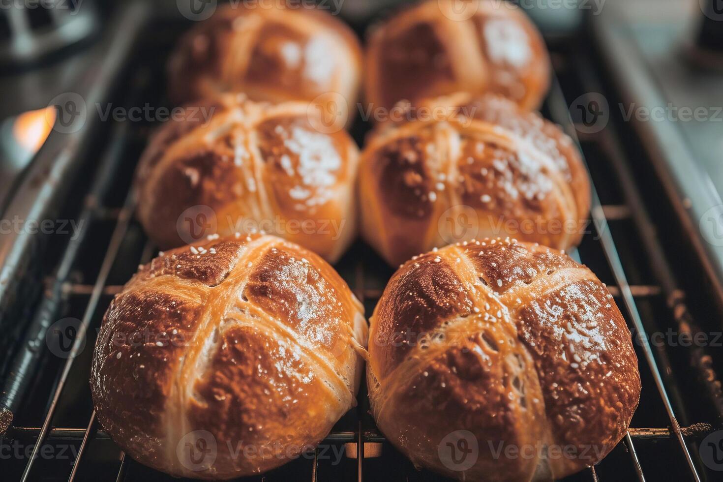 ai generado tradicional Pascua de Resurrección caliente cruzar bollos en un enfriamiento estante. ai generado foto