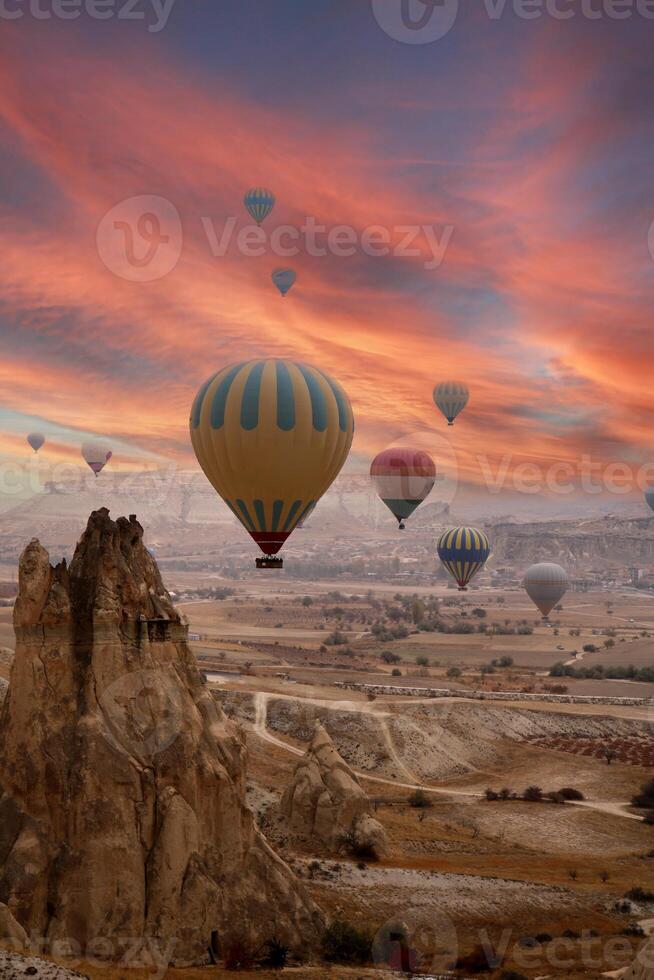 volador caliente aire globos en capadocia. Nevsehir, Turquía foto