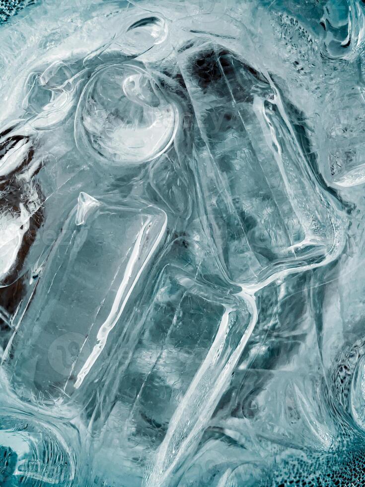 icecubes background,icecubes texture,icecubes wallpaper,ice helps to feel refreshed and cool water from the icecubes helps the water refresh your life and feel good.ice drinks for refreshment business photo