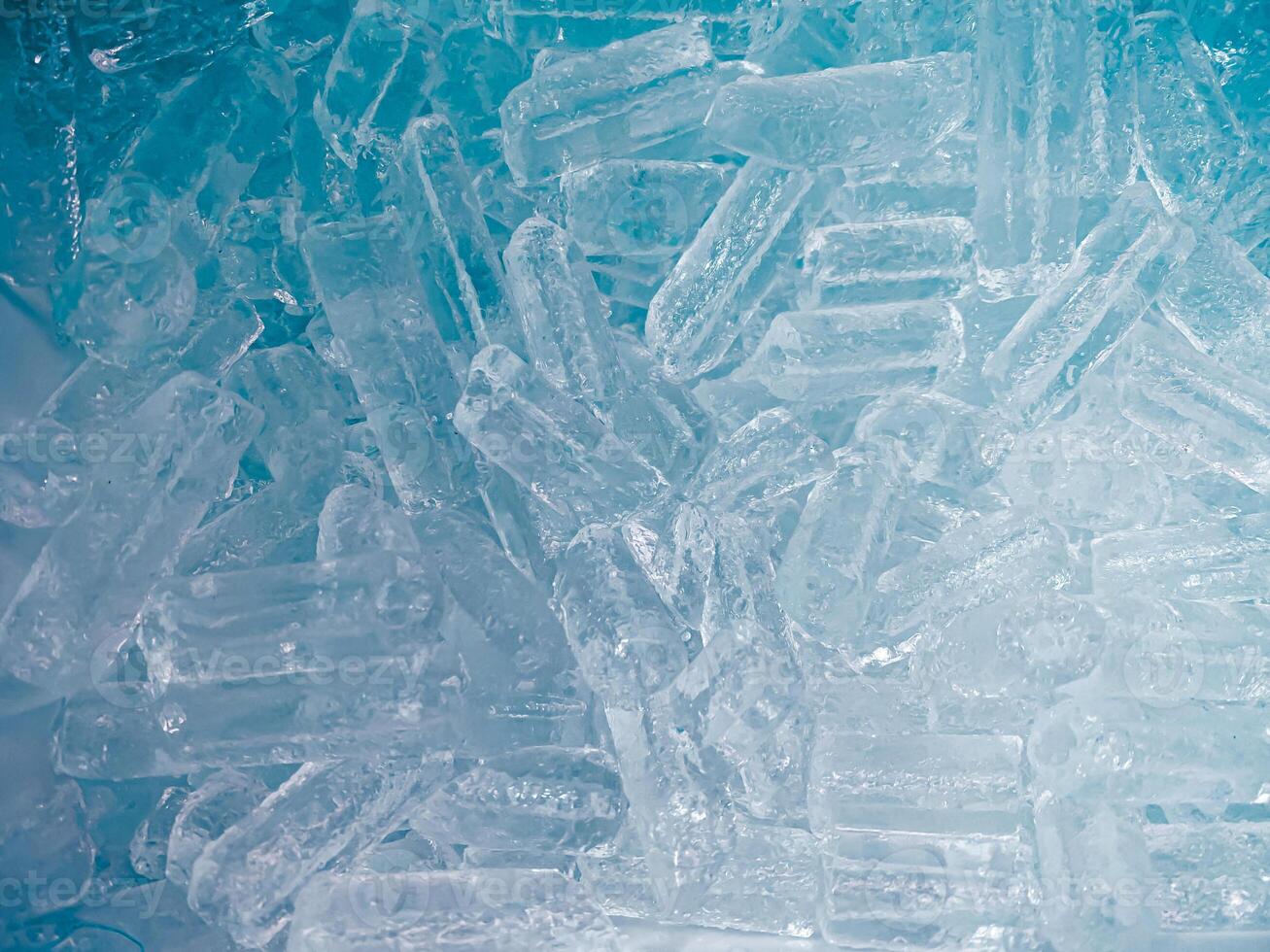 icecubes background,icecubes texture,icecubes wallpaper,ice helps to feel refreshed and cool water from the icecubes helps the water refresh your life and feel good.ice drinks for refreshment business photo