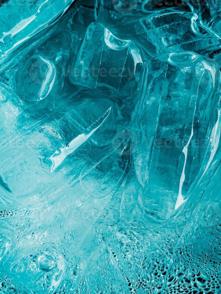 icecubes background,icecubes texture,icecubes wallpaper,ice helps to feel refreshed and cool water from the icecubes helps the water refresh your life and feel good.ice drinks for refreshment business photo