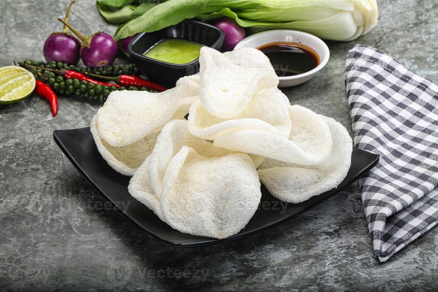 Vietnamese starter appetizer Crab chips 39040194 Stock Photo at Vecteezy