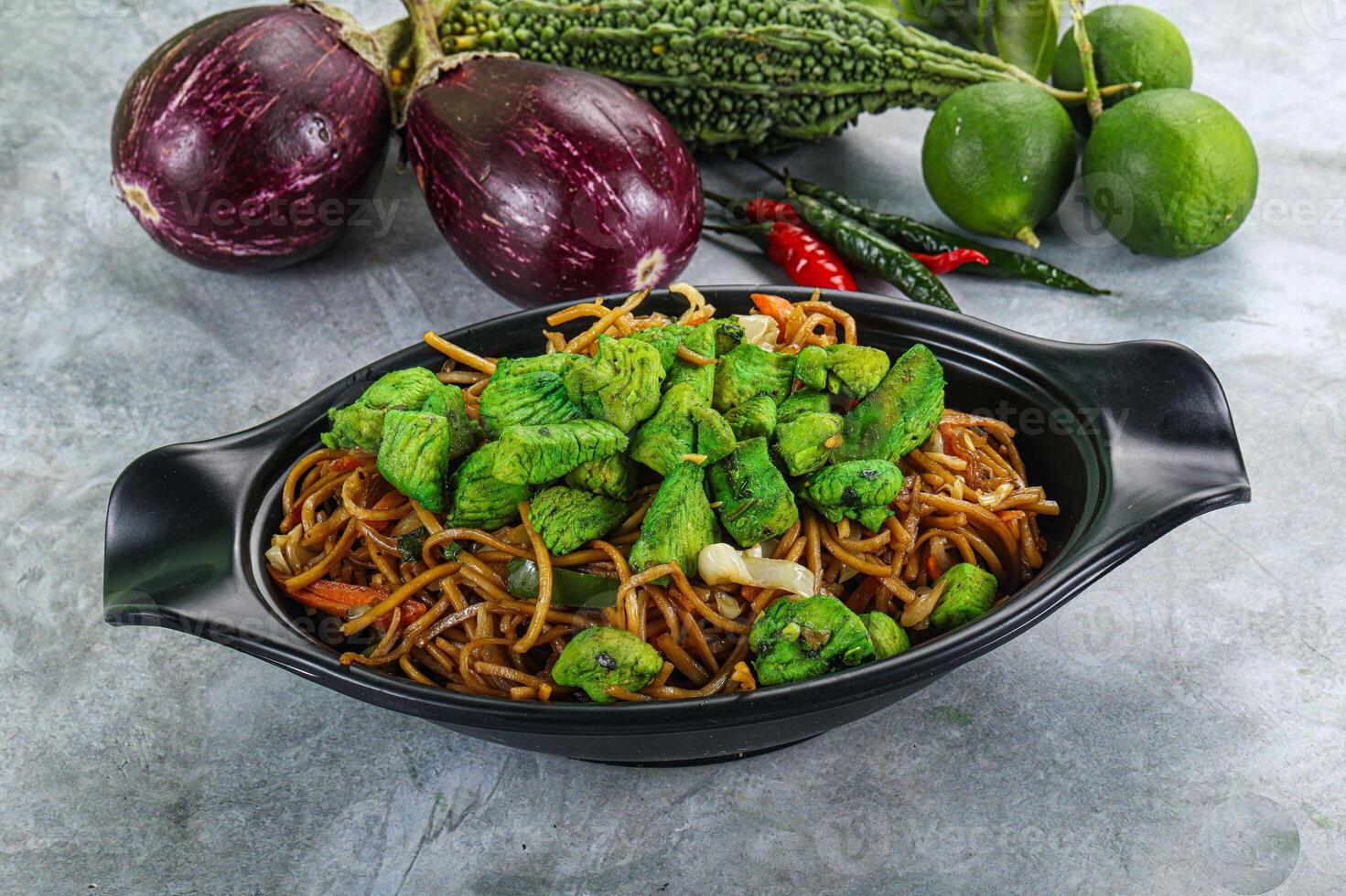 Stir fried noodles with chicken photo