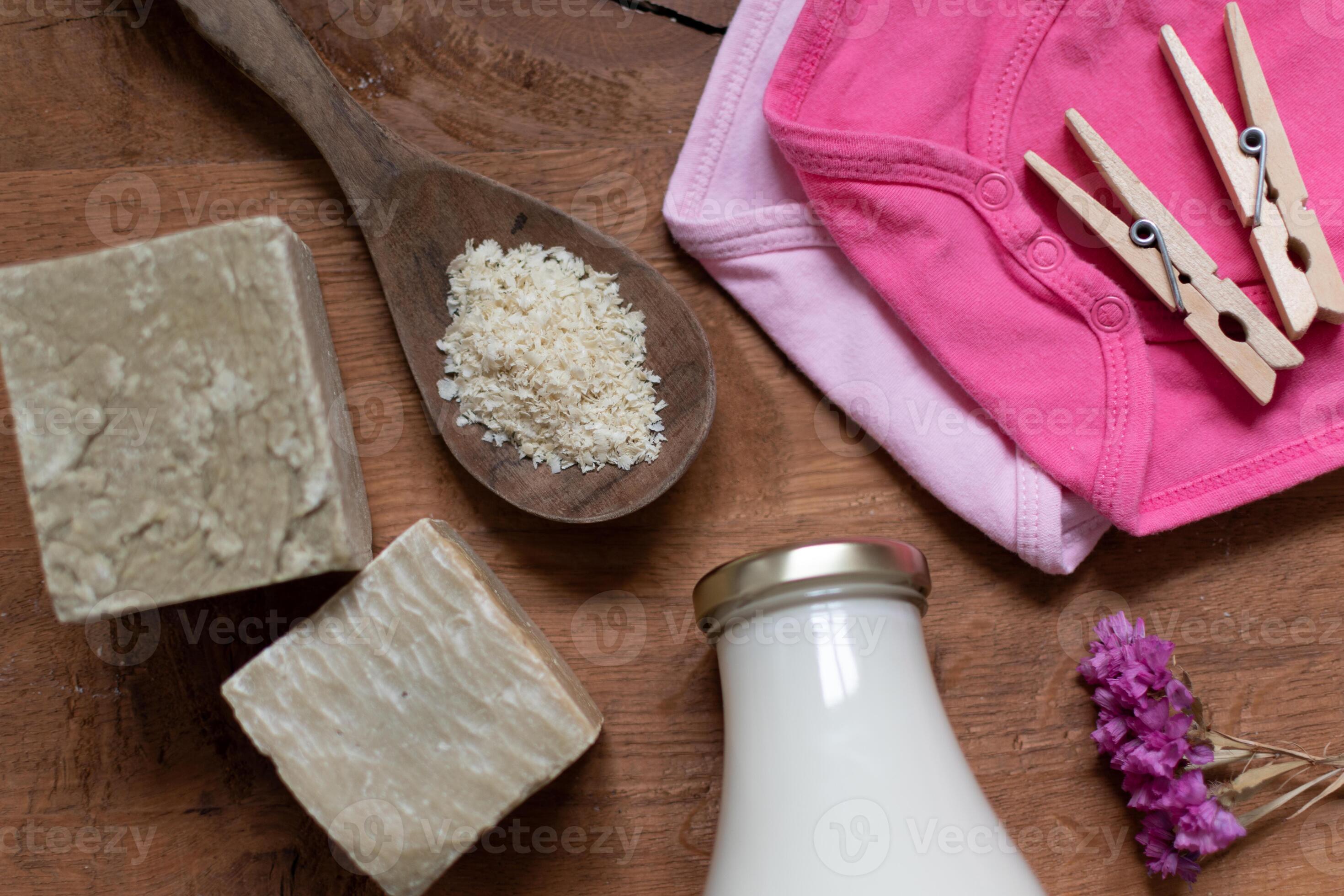 Homemade laundry detergent, DIY, zero waste, eco friendly, grated soap