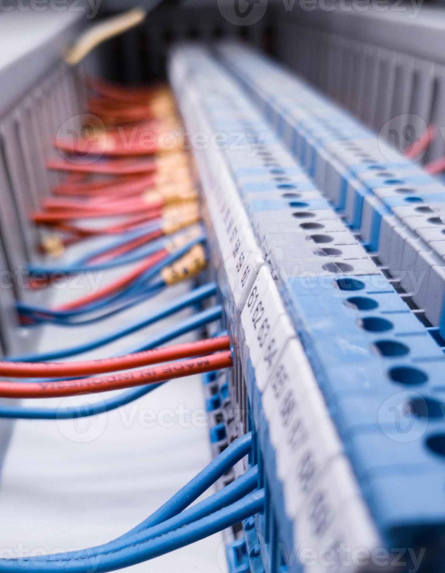 Close-up The Terminals output input switch relay control modul,Wiring ...